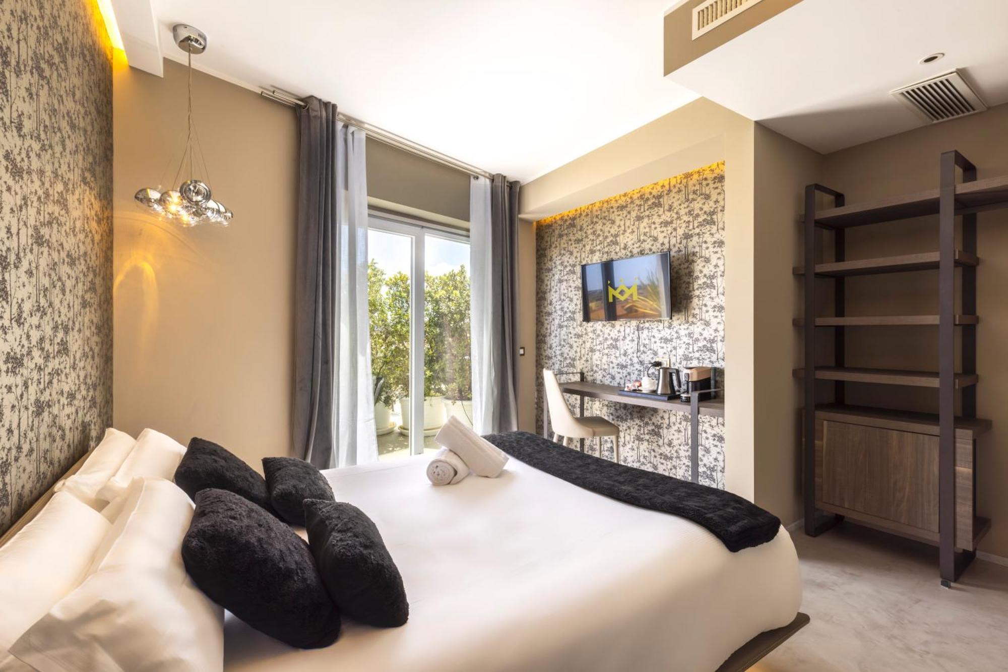 Milestone (Adults Only) Bed and Breakfast Quartu SantʼElena Exteriör bild