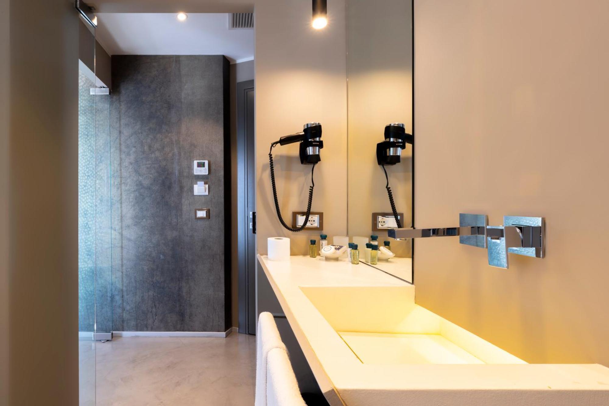 Milestone (Adults Only) Bed and Breakfast Quartu SantʼElena Exteriör bild