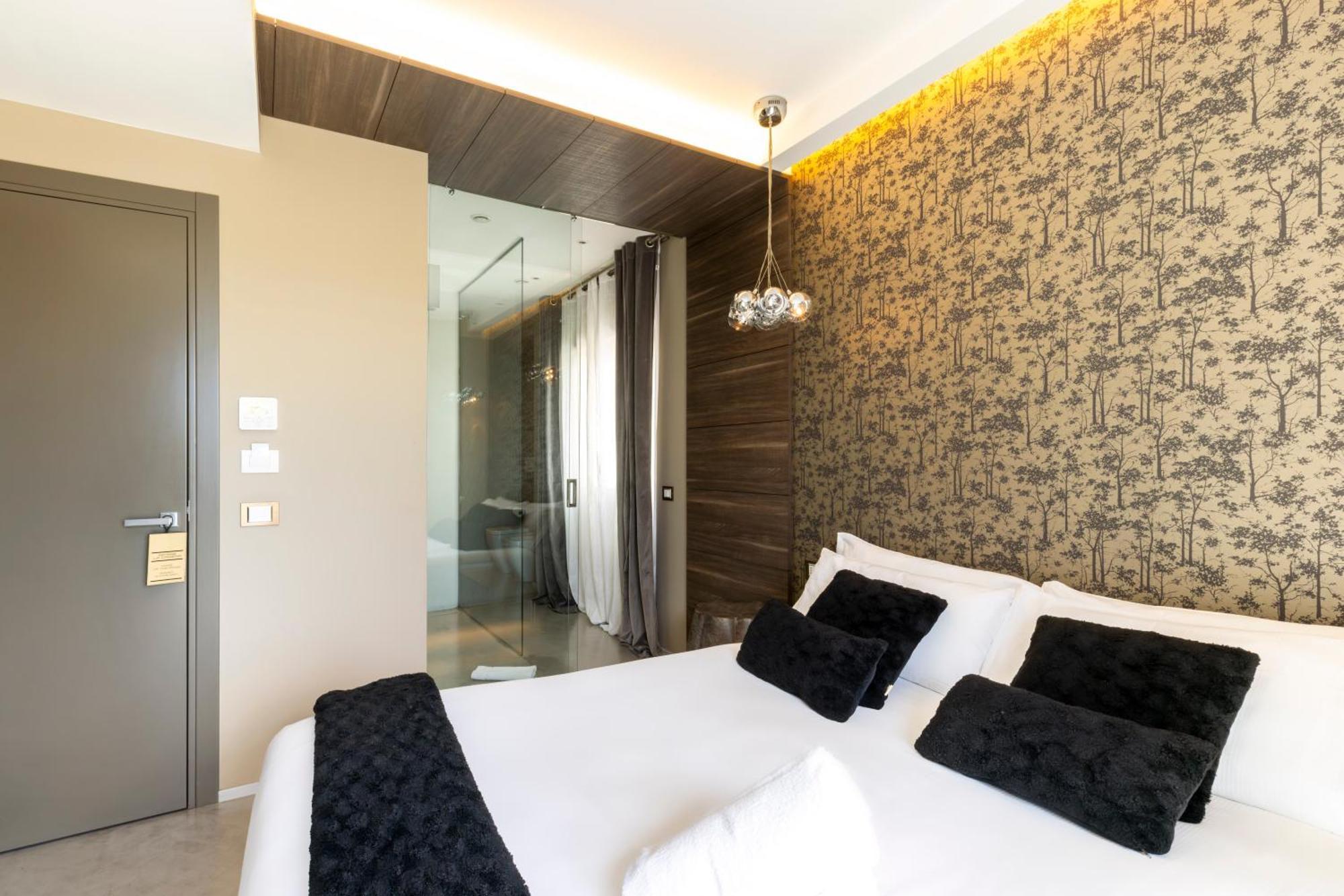 Milestone (Adults Only) Bed and Breakfast Quartu SantʼElena Exteriör bild