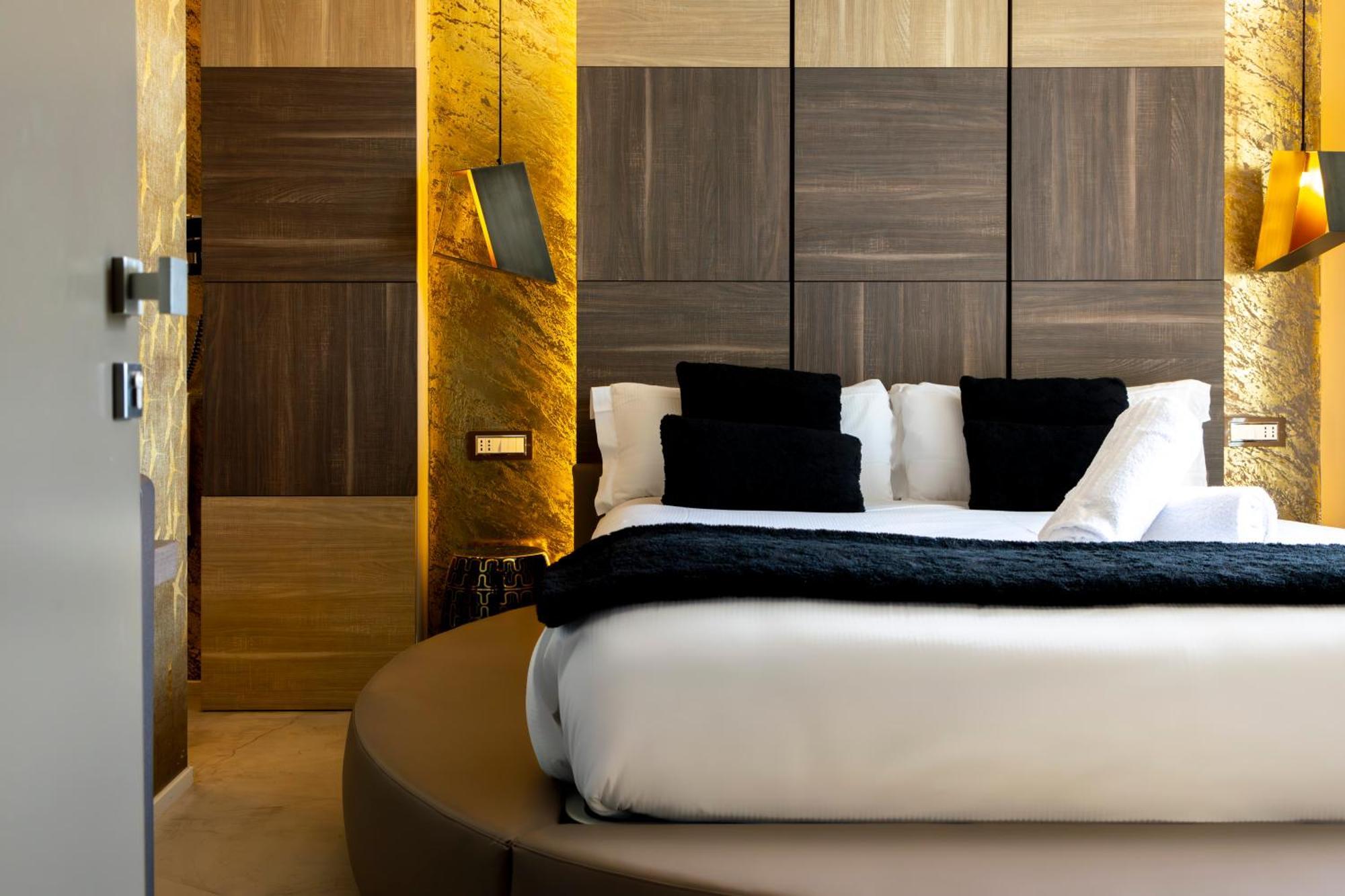 Milestone (Adults Only) Bed and Breakfast Quartu SantʼElena Exteriör bild