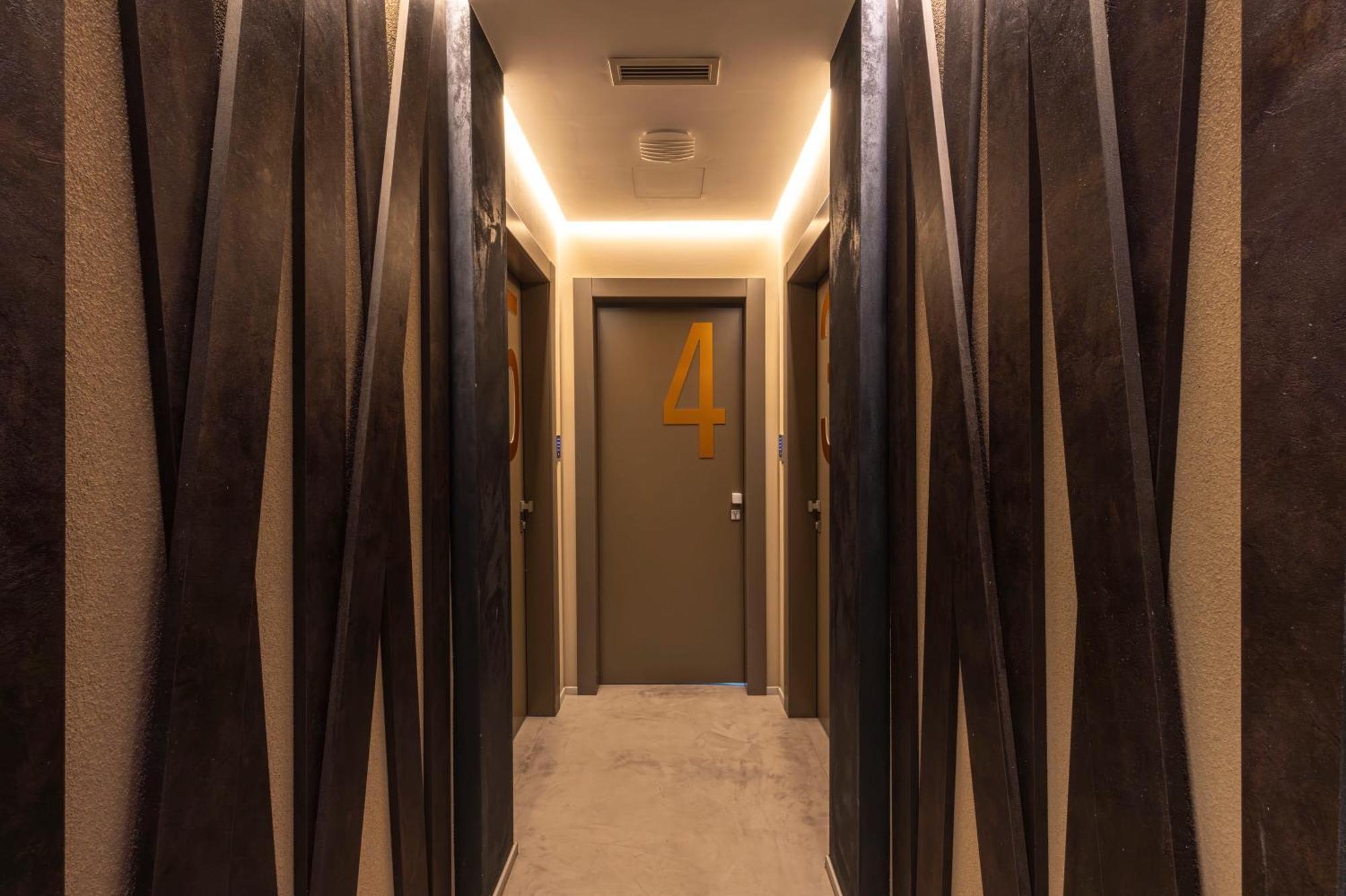 Milestone (Adults Only) Bed and Breakfast Quartu SantʼElena Exteriör bild