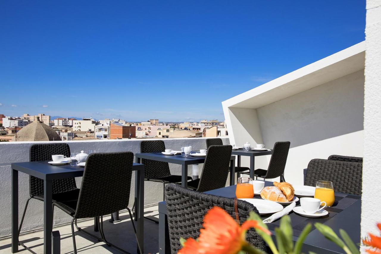 Milestone (Adults Only) Bed and Breakfast Quartu SantʼElena Exteriör bild